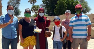 معبد أبوسمبل يستقبل أول زواره الأجانب من استراليا بعد إعادة فتحه.. صور