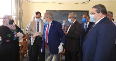 نائب الوزير للتعليم الفنى يتفقد لجان امتحانات الدبلومات الفنية بالقليوبية