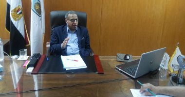 رئيس جامعة الأقصر يجتمع بوكلاء الكليات لشئون الدراسات العليا والبحوث
