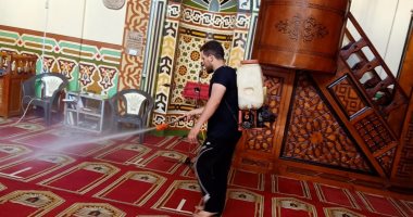 "أحمد"يشارك بصور تطهير مساجد قرية المعصرة بمركز بلقاس فى محافظة الدقهلية