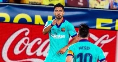 أهداف الأحد.. صلاح يصنع في فوز ليفربول ضد أستون فيلا.. ورباعية برشلونة