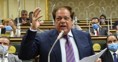 ابو العينين: أطالب بمراجعة شاملة لهيكل الاجور لكافة العاملين بالقطاع الطبى بما يتناسب مع حجم المخاطر ويوفر لهم حياة كريمة