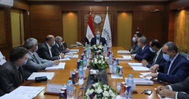وزير النقل: التخطيط لتنفيذ أعمال تجديدات لشريط السكة الحديد بأطوال 1534 كم