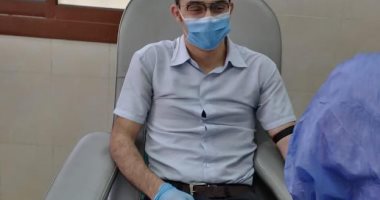 مدير العلاج الحر ببنى سويف بعد تبرعه بالبلازما: واجب إنسانى عقب فقدى والدى