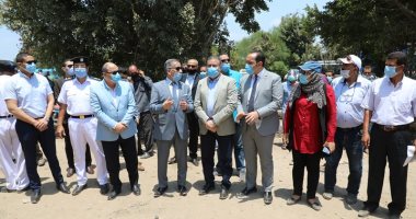 صور.. محافظ المنوفية فى الموجة 16 لإزالة التعديات: تطبيق القانون على الجميع