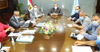 محافظ كفر الشيخ يناقش الموقف النهائى لإنشاء مصانع تدوير المخلفات الصلبة