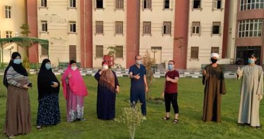 تعافى 6 مصابين بكورونا وخروجهم من عزل المدينة الجامعية ببنى سويف