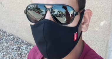 "عبد الباسط" يشارك صورته بالكمامة من القليوبية التزاما بالإجراءات الوقائية