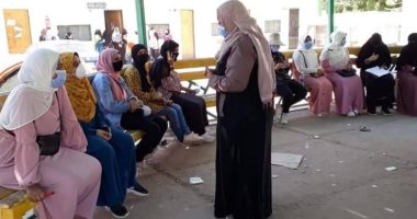 "صحة أسوان" تواصل توعية المواطنين بخطورة فيروس كورونا بالأماكن العامة.. صور