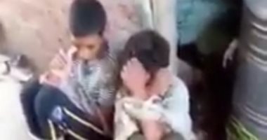 حبس المتهم بتعذيب طفلين لسرقتهما دراجته البخارية بقرية بالشرقية