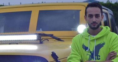 واقعة صادمة.. طالب بجامعة بالإسكندرية يسحل كلبا حتى الموت.. وقوات الأمن تلقى القبض عليه وتصادر سيارته.. والتحريات: تعمد ربطه وسحبه والكاميرات أثبتت الواقعة.. والنيابة تباشر التحقيقات.. فيديو وصور