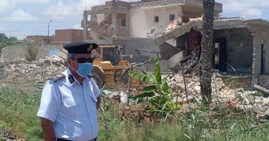 حى العامرية بالإسكندرية: تنفيذ 10 قرارات إزالة على أملاك السكة الحديد