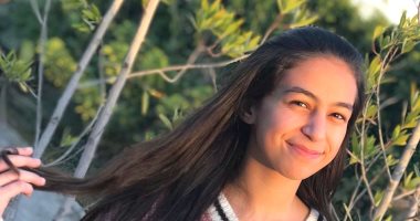 برة الملعب.. هنا العبسى لاعبة سلة سموحة: نفسى أكون عازفة بيانو.. وبحب منى زكى