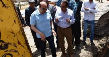 محافظ أسوان يوجه بسرعة اصلاح كسر بخط الطرد بالكرور وتوفير فناطيس مياه شرب 