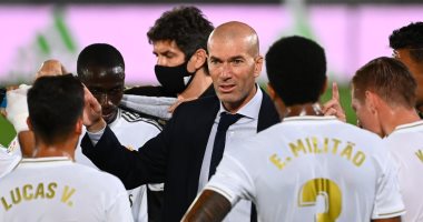 حسم الكلاسيكو سلاح لاعبى ريال مدريد لحماية زيدان من الإقالة
