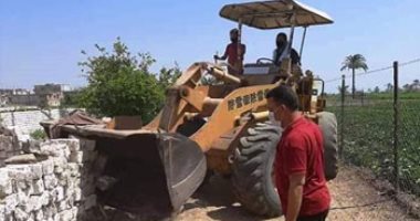 محافظ المنيا: استرداد 393 فدانا أملاك دولة بمركزى العدوة ومطاى (صور)