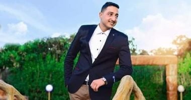شهيد لقمة العيش.. "أحمد" طالب بحقه فقتله سائقان ودفنا جثته بالصحراء والكلاب الضالة كشفت لغز اختفائه.. والده لـ"اليوم السابع": كان يستعد للزواج وفرحته لم تكتمل.. وأهالى قريته يعلقون صوره بالشوارع "لن ننساك"..صور
