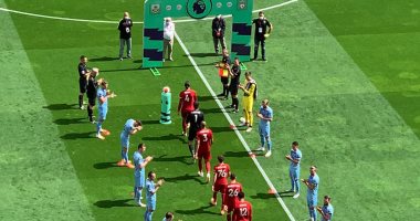 ليفربول ضد بيرنلي.. ممر شرفى لنجوم الريدز من الضيوف