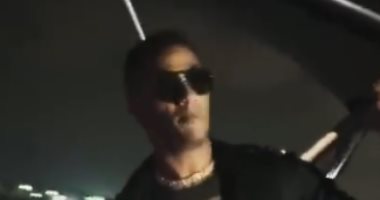 الصيف والليل وكورونا.. محمد رمضان على متن مركب فى البحر ويغني البرنس.. فيديو	