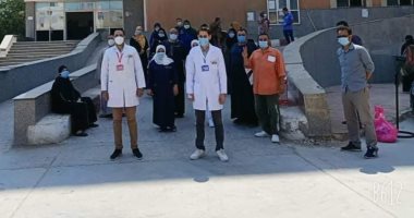 خروج 20 متعافيا من كورونا بمستشفى الواسطى المركزى شمال بنى سويف