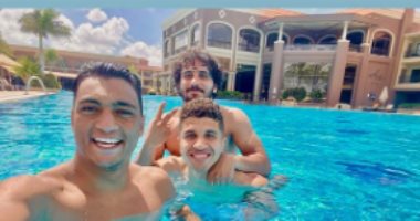 شاهد.. خماسى الزمالك فى حمام السباحة على هامش معسكر برج العرب