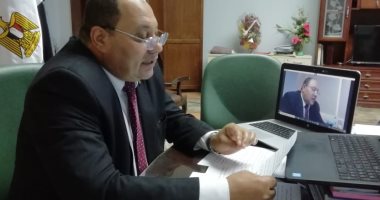 نائب وزير الزراعة يؤكد ضرورة تحديد آليات لتطبيق قانون منع تداول الطيور الحية.. الصياد يكشف عن فشل تطبيقه مرتين لعدم توافر مخازن وسيارات نقل.. ويشدد على وجود مجازر تكفى للتطبيق.. وقروض ميسرة لتجهيز المحال