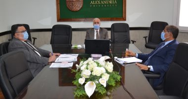 رئيس جامعة الإسكندرية يتابع انتظام الامتحانات ويؤكد: لا شكاوى حتى الآن
