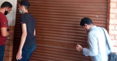غلق وتشميع 12 مقهى ومحلا بالإسكندرية لمخالفة الإجراءات الاحترازية