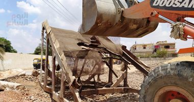 الجيزة تزيل تعديات على النيل بمساحة 10 آلاف متر فى البدرشين 