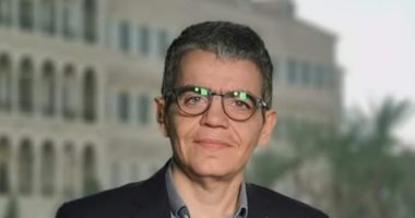 محلل سياسى لبنانى يطالب القوى السياسية بتسهيل مهمة الحريرى فى تشكيل الحكومة