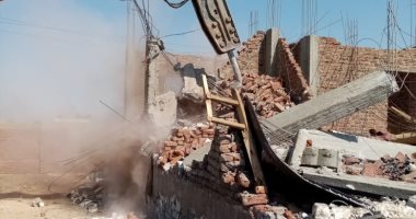 محافظ قنا : استرداد 10 آلاف م2 و 78 فدان من أملاك الدولة.. صور