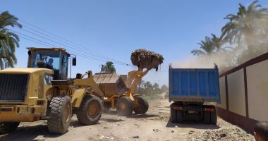 محافظ أسيوط: رفع أكوام القمامة المتراكمة على مصرف قنطرة الحما بمنفلوط