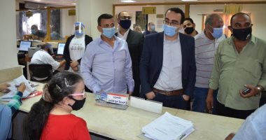 نائب محافظ الإسماعيلية يتفقد المراكز التكنولوجية للخدمات الجماهيرية .. صور