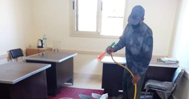 حملة لتعقيم مقر مجلس مدينة الحسنة بوسط سيناء.. صور