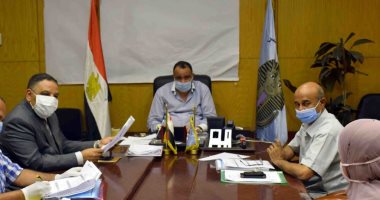 سكرتير عام الأقصر يناقش أسباب الهجرة من المحافظة ومعالجتها