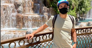 مينا مسعود ينصح جمهوره بارتداء الكمامة مع نهاية الإغلاق بسبب كورونا.. اعرف قال أيه
