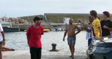 ميسي وسواريز يخاطران بفرص برشلونة فى التتويج بالليجا.. فيديو