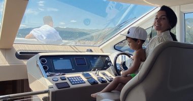 صديقة رونالدو تنشر صورا جديدة من عطلتهما اليوم في شواطئ جزيرة ماديرا