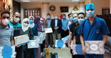 تكريم فرق التمريض المشركة بالعزل الصحى بمستشفيات بنها الجامعية