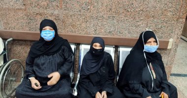 صور.. تعافى وخروج 18 حالة كورونا من مستشفى الأقصر العام