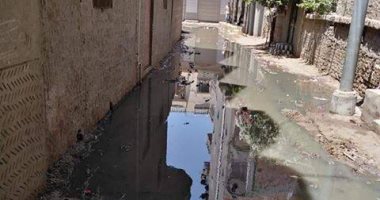 شكوى من غرق قرية نوسا الغيط بمياه الصرف الصحى بمحافظة الدقهلية