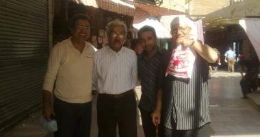 ذكريات مع الوالد.. ابن إبراهيم أصلان يتذكر موقفا طريفا مع والده بصورة نادرة