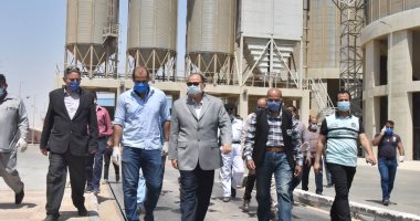 محافظ أسيوط: توريد 180 ألفا و254 طن قمح بـ27 صومعة ومركز تجميع