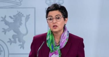خارجية إسبانيا تطالب أوروبا بفتح قنوات قانونية للهجرة ومحاربة الإتجار بالبشر