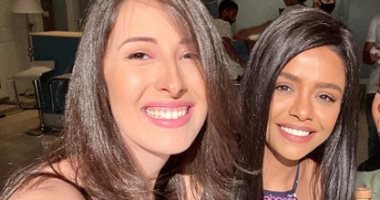 أسماء أبو اليزيد وجيلان علاء بنفس الفستان من كواليس مسلسل "الآنسة فرح"