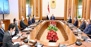 السيسى يوجه بالتصدى بحسم لمخالفات البناء والتوجه نحو التوسع العمرانى الأفقى لتخفيف التكدس السكانى..الرئيس: انتقال الحكومة للعاصمة الإدارية الجديدة يجب أن يكون بمثابة تطوير الجهاز الإدارى بالدولة بشكل جذرى وحديث