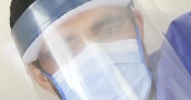 محمد فني الأشعة بمستشفيات جامعة عين شمس ضمن الجيش الأبيض فى مواجهة كورونا