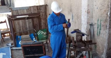 رئيس مدينة سفاجا: إنتاج 60 غطاء معدنى وزوايا الملاعب فى ورش مركز صيانة سفاجا