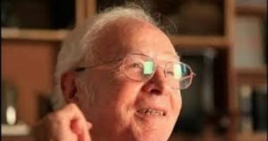 محمود رضا فى آخر حوار له: "بدأت عروض فرقة رضا على مسرح كراسيه مكسورة" 