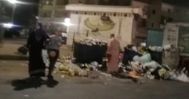 تحول تقاطع شارع المختار والتروللى لمقلب قمامة بعد تجديده على الطراز الفرعونى 